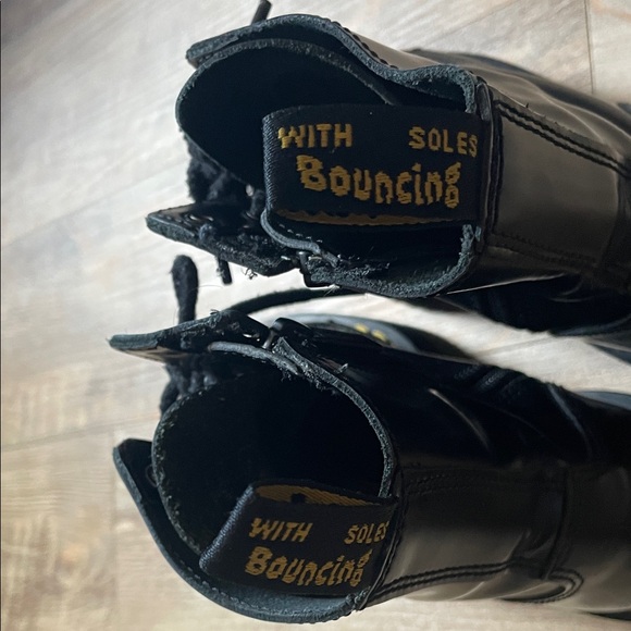 Black Platform Lace-Up Boots - Picture 3 of 4